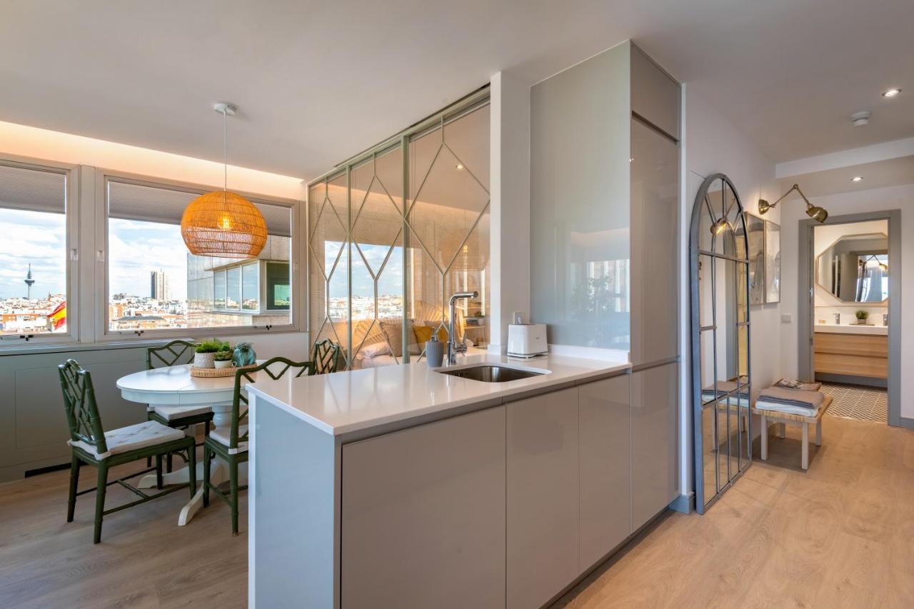 2 Bedrooms 1 Bathroom Furnished - Justicia - Incredible Views - Mintystay Madrid Esterno foto